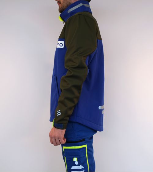 Softshell jacket with reflective prints