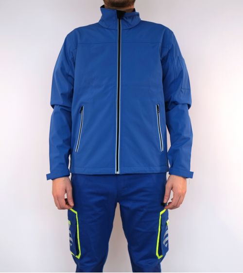 Softshell jacket with middle front zipper