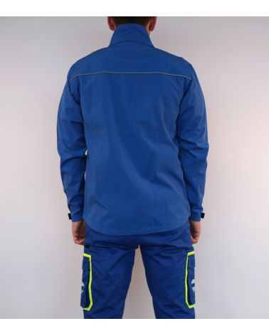 Softshell jacket with middle front zipper